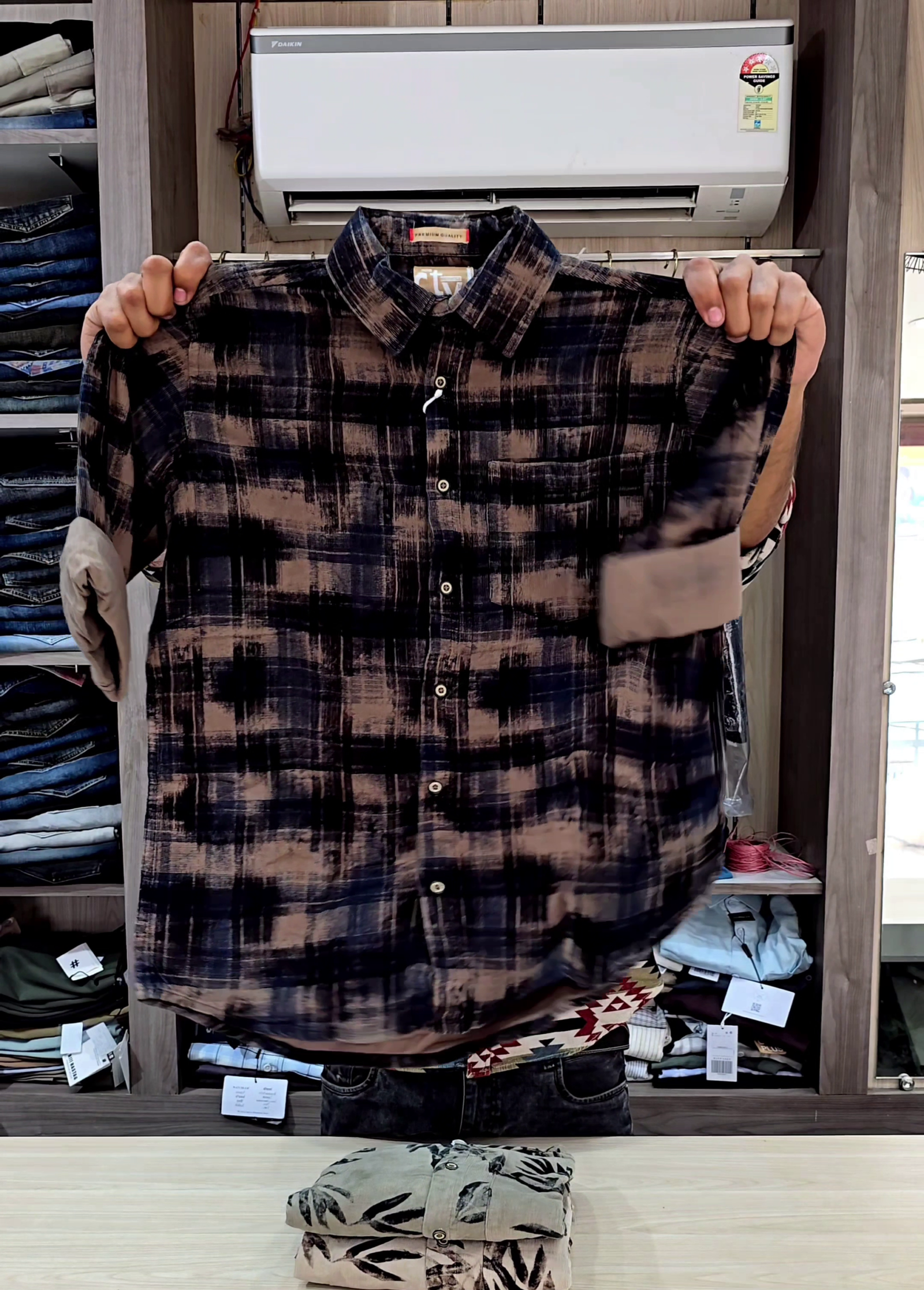 Men Smart Button-Down Collar Abstract Printed Slim Fit Casual Shirt - Image 5