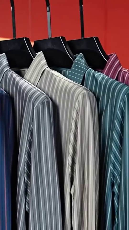 Men's Pure Cotton Checks Pattern Slim Fit Semi Cutaway Collar Full Sleeve Formal Shirt - Image 4