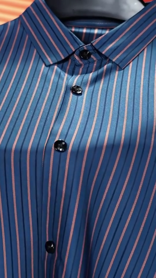 Men's Pure Cotton Checks Pattern Slim Fit Semi Cutaway Collar Full Sleeve Formal Shirt - Image 2