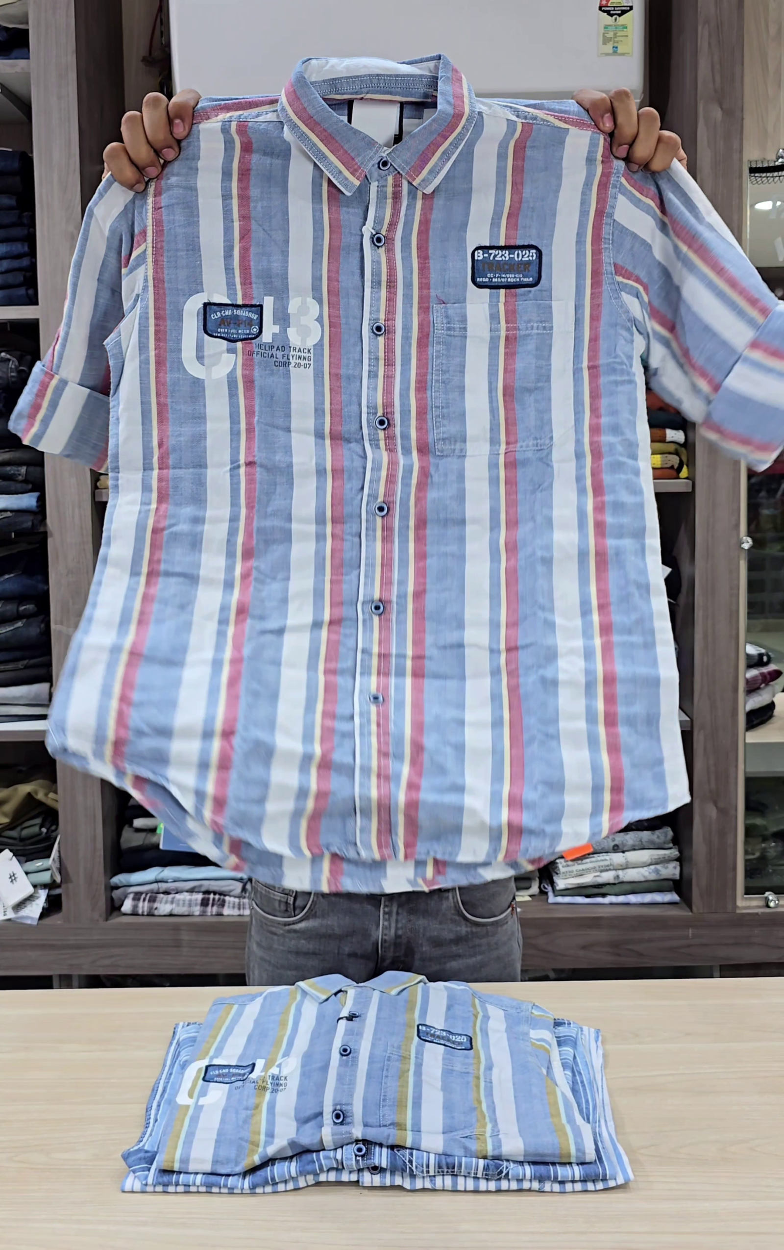 Mens Comfort Vertical Stripes Spread Collar Roll-Up Sleeves Cotton Casual Shirt