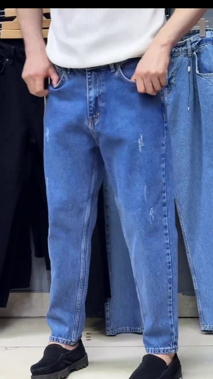 Men Straight Fit Stretchable Jeans
